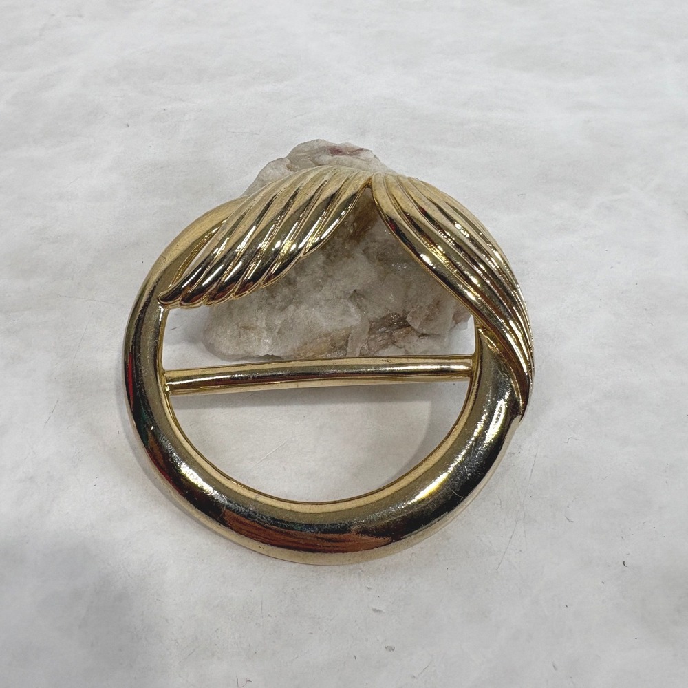 Torino Vintage Gold Tone Ribbed Wing Scarf Slide T-Shirt Clip Signed Accessory